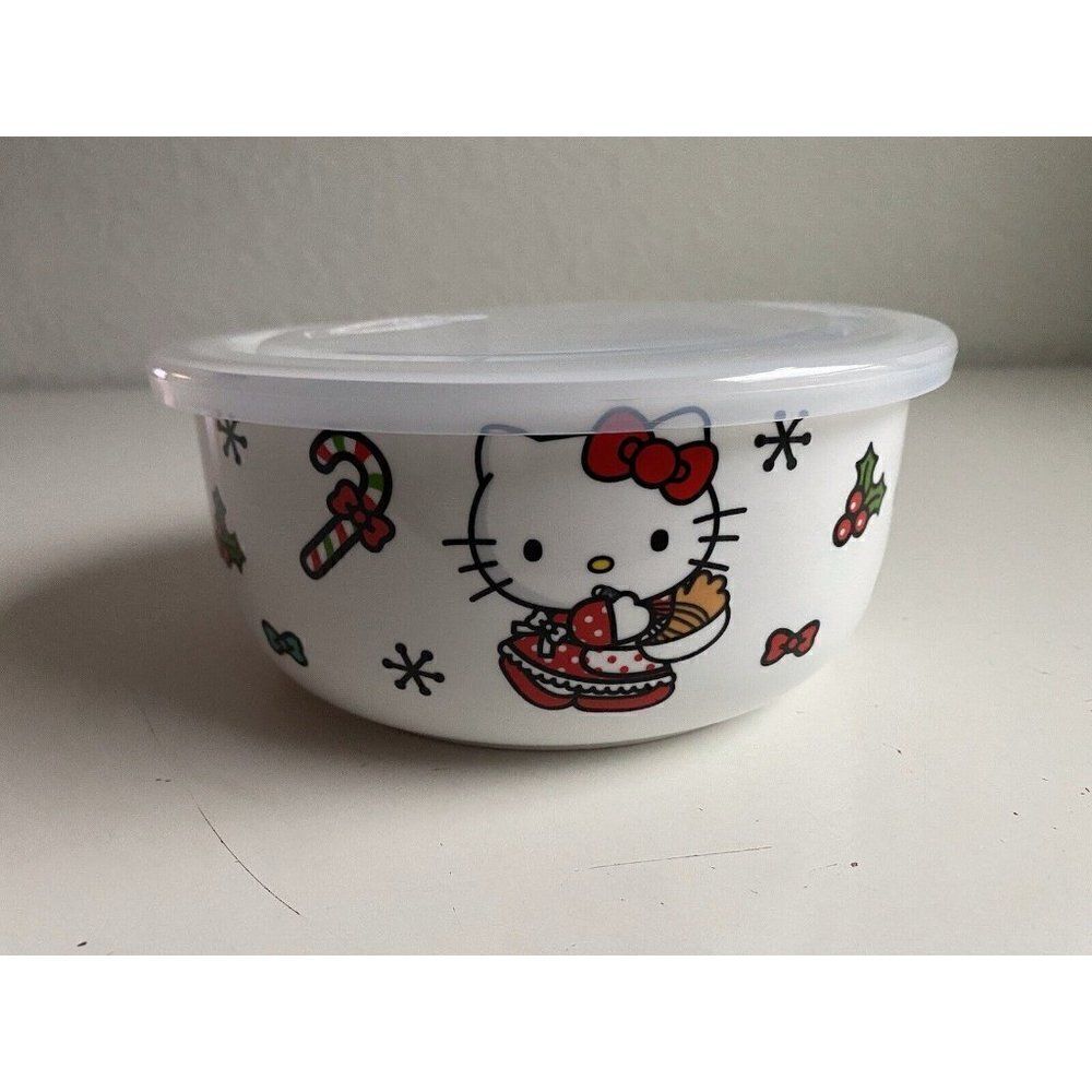 Hello Kitty Christmas Pressure Lid Ceramic Food Storage Bowl Container Large NEW